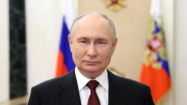 Видеообращение президента РФ В. Путина к участникам церемонии открытия Всемирного фестиваля молодёжи
