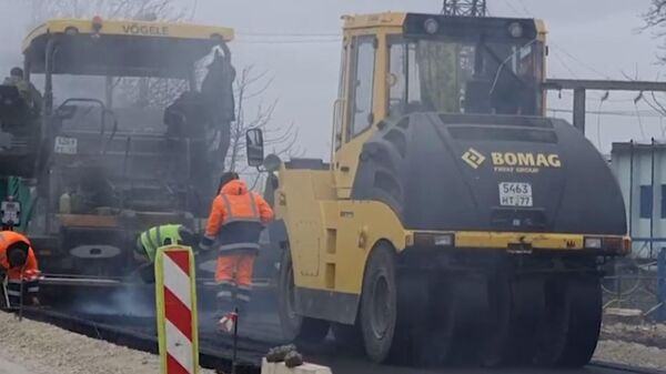 К сезону отремонтируют дороги из новых регионов в Крым