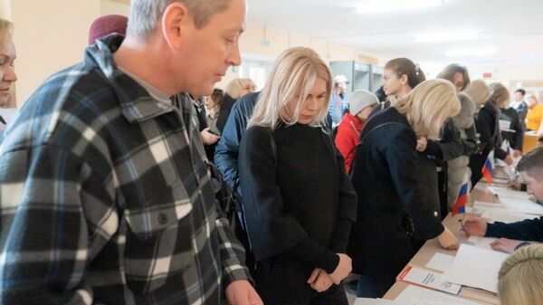 Голосование на выборах президента России в Симферополе