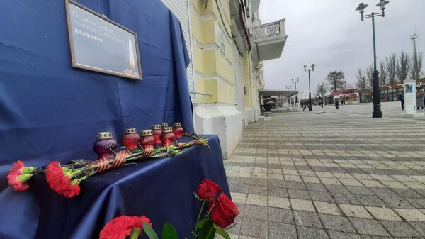 В Феодосии организован стихийный мемориал в память о жертвах теракта в Крокус Сити Холле