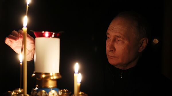 Президент РФ В. Путин почтил память погибших в результате теракта в Крокус Сити Холле