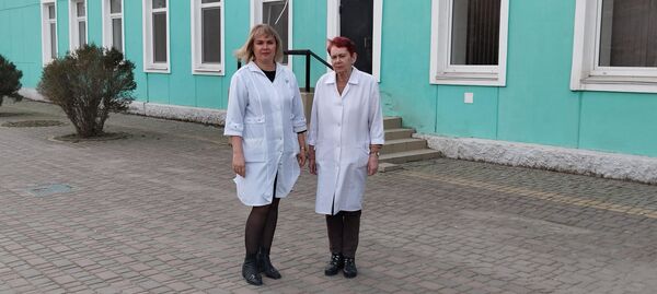 Дочь Анна Белоус и мать Татьяна Запорожец в Керченском медицинском колледже им. Г. К. Петровой Дочь Анна Белоус и мать Татьяна Запорожец в Керченском медицинском колледже им. Г. К. Петровой