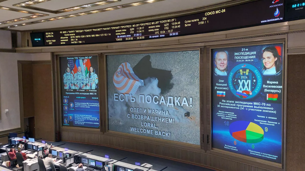 Международный экипаж космонавтов приземлился в городе Жезказган в Казахстане