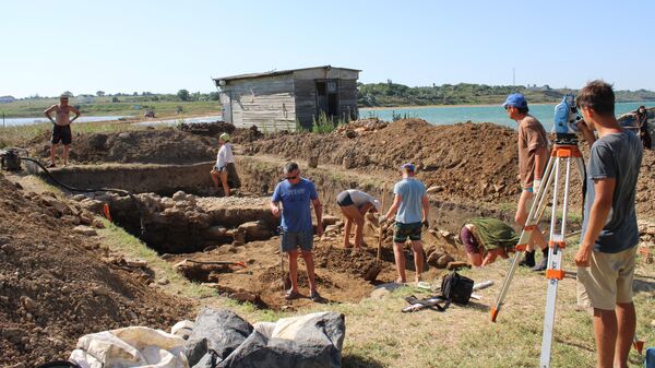 В РГО набирают волонтеров для участия в раскопках крымской Атлантиды