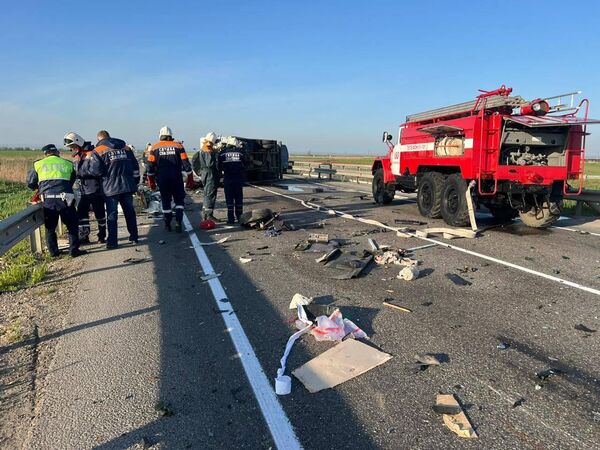 Трое человек погибли в Славянском районе Краснодарского края. 10.04.2024 Трое человек погибли в Славянском районе Краснодарского края. 10.04.2024