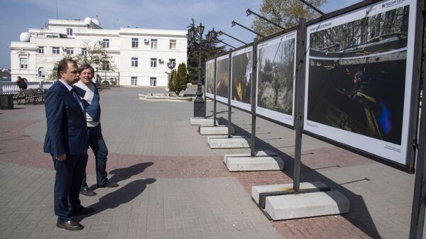 В центре Севастополя открыли фотовыставку Герои спецоперации.