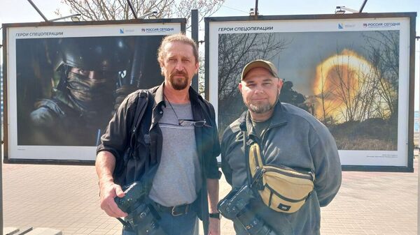 В центре Севастополя открыли фотовыставку Герои спецоперации.