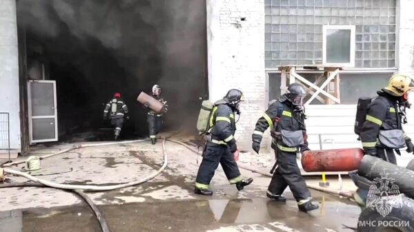 Пожар в цеху электромеханического завода в Воронеже