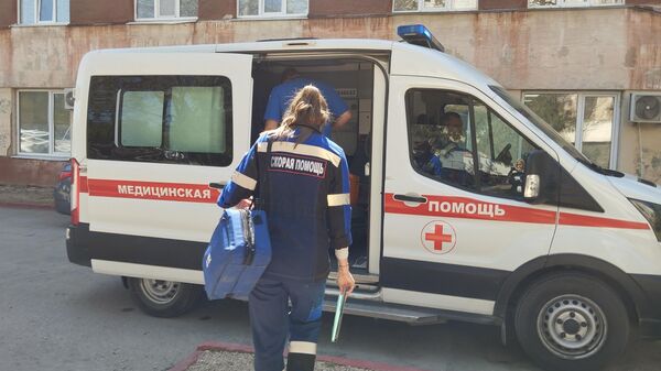 Транспортировка больного из первой поликлиники в Керченскую городскую больницу № 2.