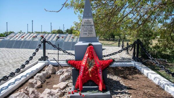 Мемориал Братская могила воинов-участников второй обороны Севастополя на мысе Фиолент