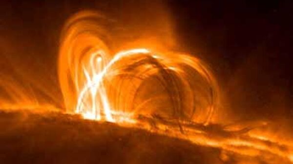 Охлаждение плазмы в магнитных петлях на фазе спада солнечной вспышки