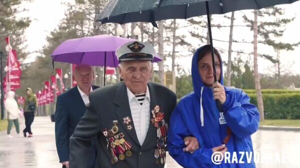 В Севастополе вручили медаль 103-летнему участнику обороны города