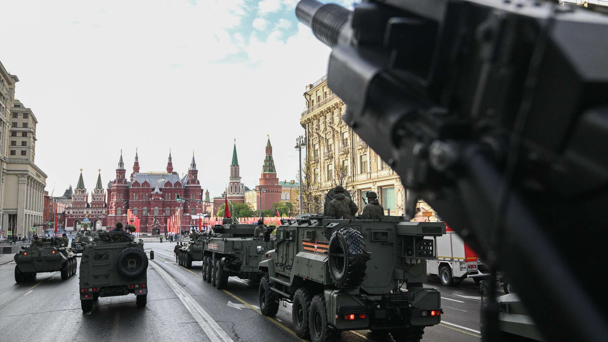 Парад Победы на Красной площади в Москве. Видео - РИА Новости Крым,  09.05.2024