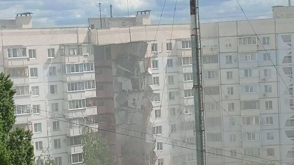 В Белгороде обрушился подъезд многоэтажного дома