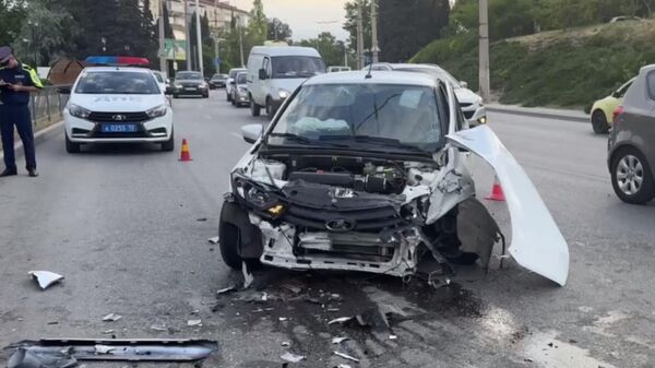 В ДТП с участием трех машин в Севастополе пострадала жещина-водитель