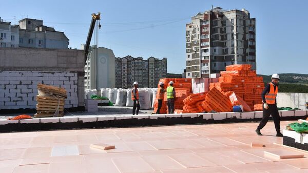 Новую поликлинику в Симферополе достроят до конца года