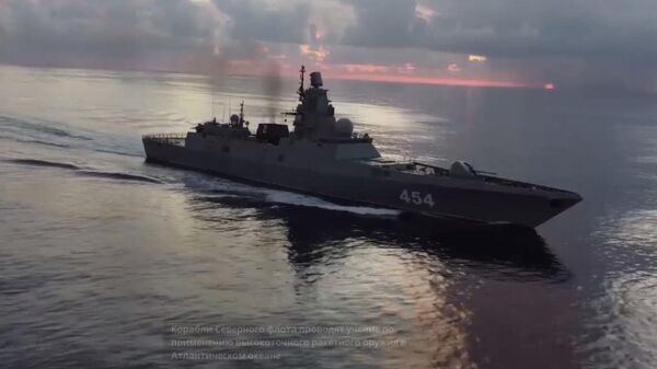Северный флот в Атлантическом океане проводит учения по применению оружия дальностью свыше 600 км