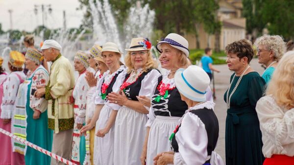 В Евпатории празднуют День России