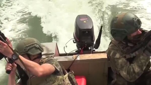 Учения по высадке десанта прошли на черноморском побережье в Херсонской области