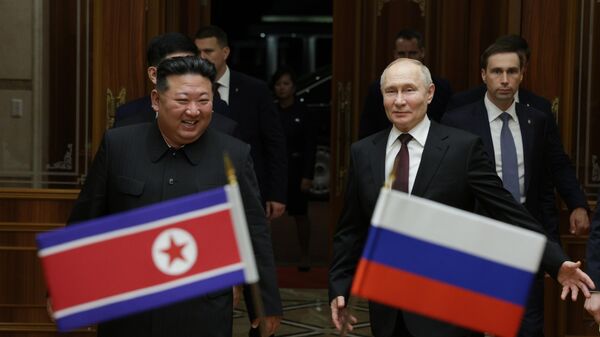Президент РФ Владимир Путин и председатель государственных дел Корейской Народно-Демократической Республики Ким Чен Ын 