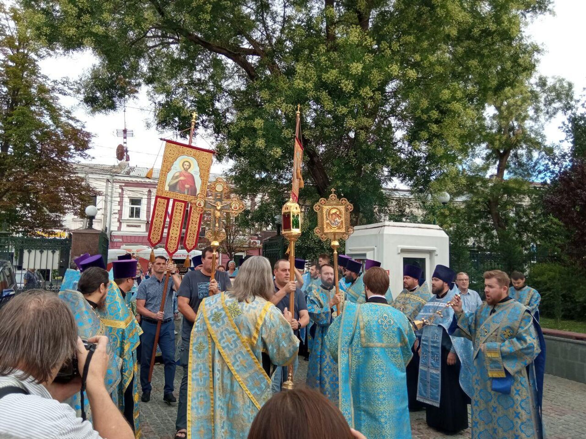 В Крым привезли икону Казанской Божьей матери - РИА Новости, 1920, 13.07.2024