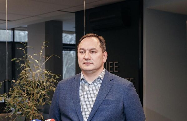 Олег Леухин, руководитель группы компаний ИнтерСтрой, заслуженный строитель Республики Крым Олег Леухин, руководитель группы компаний ИнтерСтрой, заслуженный строитель Республики Крым