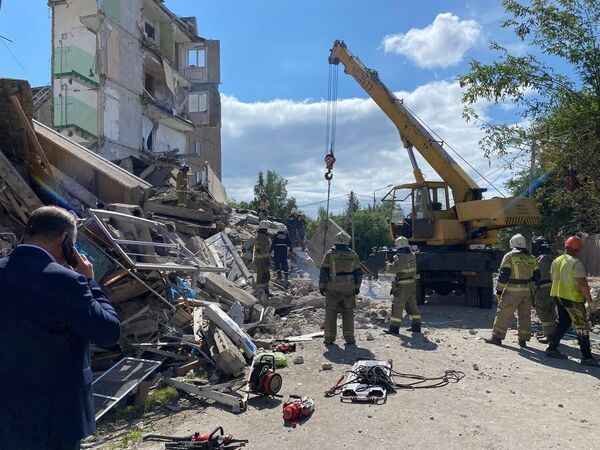 Часть жилого дома в Нижнем Тагиле обрушилась послу взрыва газа Часть жилого дома в Нижнем Тагиле обрушилась послу взрыва газа