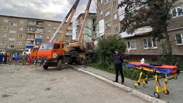 Спасательная операция в Нижнем Тагиле на месте обрушения пятиэтажки