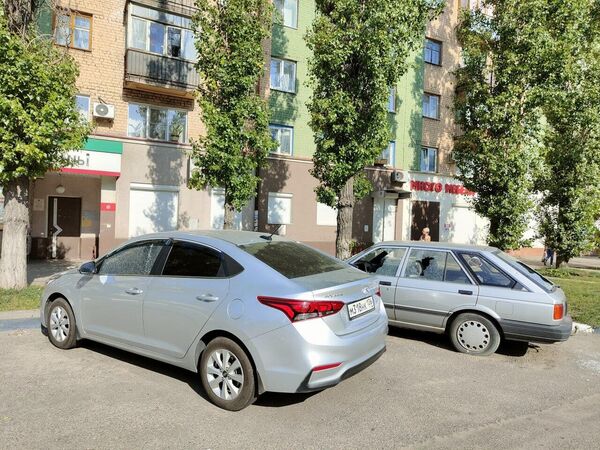 В Воронеже обломки БПЛА повредили дома и машины В Воронеже обломки БПЛА повредили дома и машины