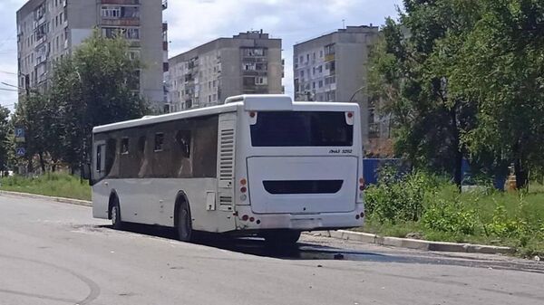 Украинские националисты атаковали Лисичанск боеприпасами кассетного типа, один человек погиб, 28 ранены