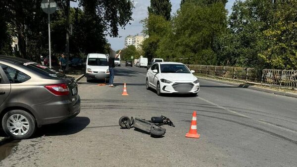 В Крыму самокатчик погиб под колесами легковушки