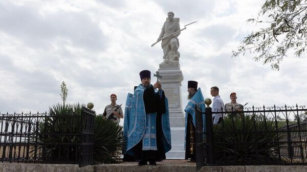 В Крыму открыли памятник русскому солдату Владимирского полка