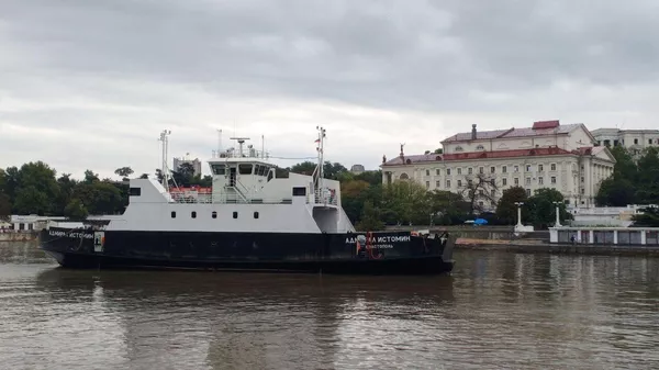 Паромы и катера в Севастополе
