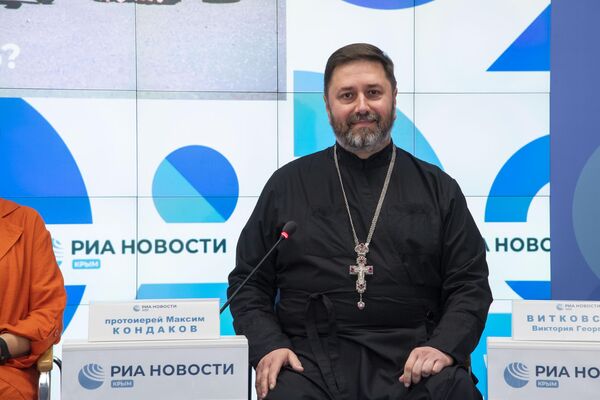 Заместитель руководителя миссионерского отдела Крымской митрополии протоиерей Максим Кондаков Заместитель руководителя миссионерского отдела Крымской митрополии протоиерей Максим Кондаков