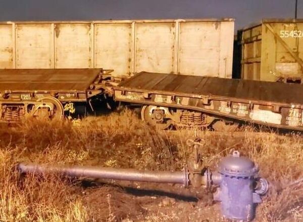 Грузовой поезд сошел с рельсов во Владимирской области Грузовой поезд сошел с рельсов во Владимирской области