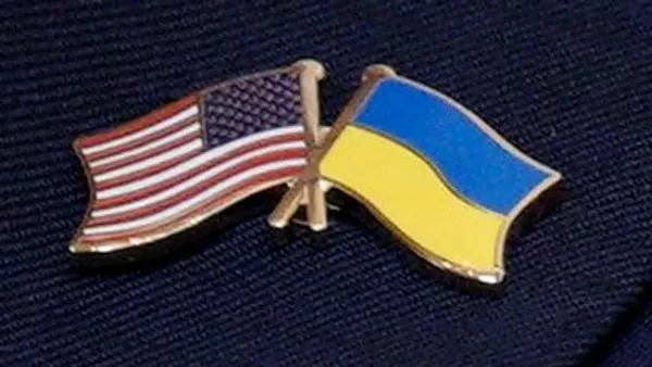 Флаги США и Украины