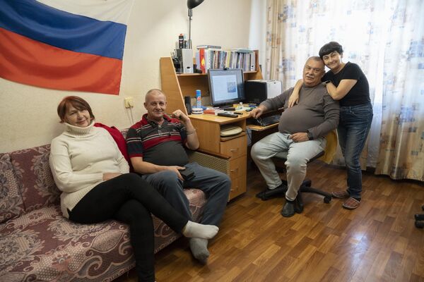 Группа крымских писателей, занимающихся помощью бойцам СВО Группа крымских писателей, занимающихся помощью бойцам СВО
