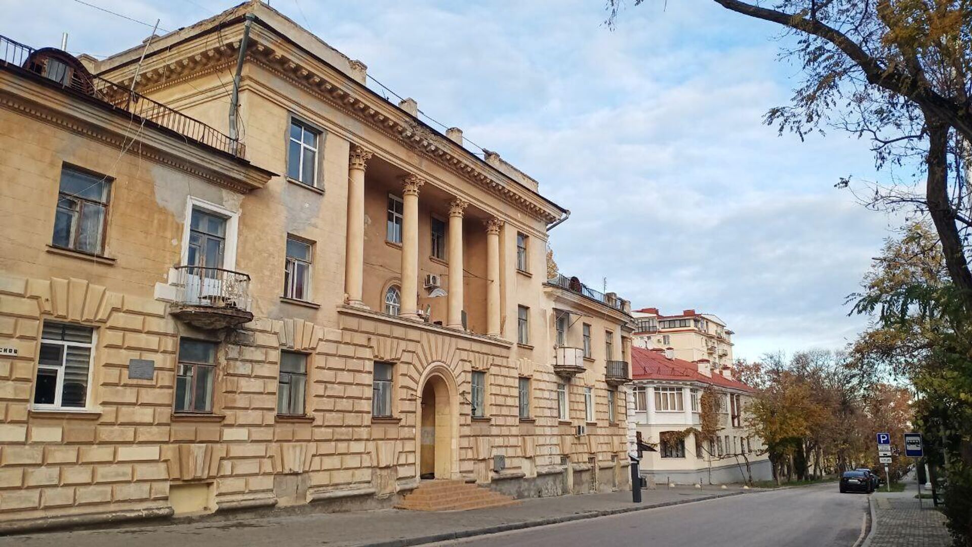 Объекты культурного наследия на центральном городском холме Севастополя - РИА Новости, 1920, 30.11.2024