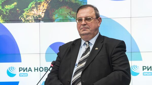 Первый проректор – проректор по международной деятельности и информационной политике КФУ им. В.И. Вернадского Сергей Юрченко Первый проректор – проректор по международной деятельности и информационной политике КФУ им. В.И. Вернадского Сергей Юрченко