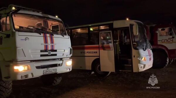 МЧС увеличило группировку в районе Керченского пролива, где терпят бедствие танкеры