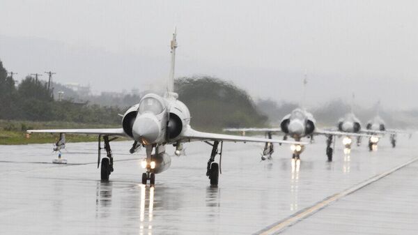 Группа истребителей Mirage 2000