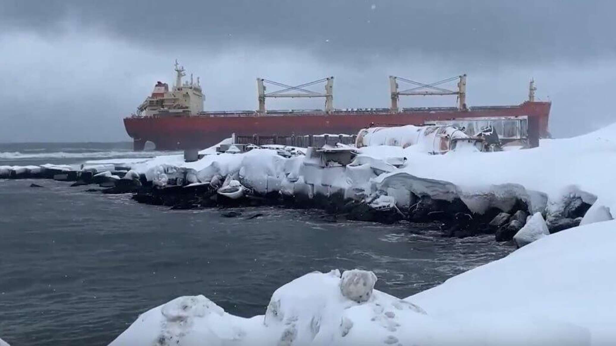 Можно ли уходить в отпуск с выходного дня в 2023 году: при пятидневной рабочей н