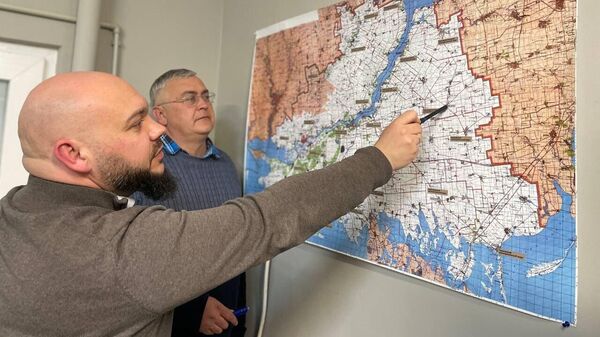С заместителем директора Территориального фонда ОМС перед очередным выездом в отдаленные районы