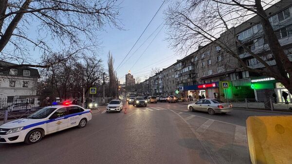 В Крыму машина сбила маленького ребенка на зебре
 
