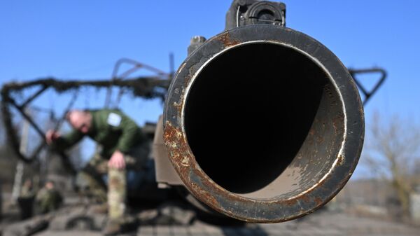 Подбитый танк Абрамс ВСУ, эвакуированный из-под Суджи