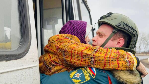 Военные и волонтеры эвакуировали 68 мирных жителей из Суджи