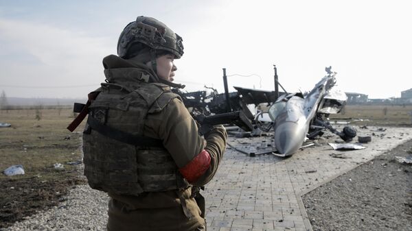 Военнослужащие группировки войск Север в освобожденной Судже