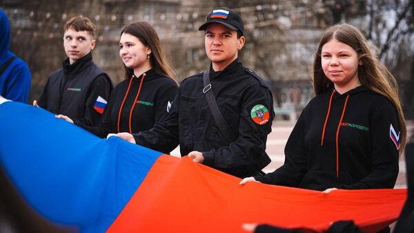 Главы исторических регионов РФ поздравили Крым с воссоединением с Россией