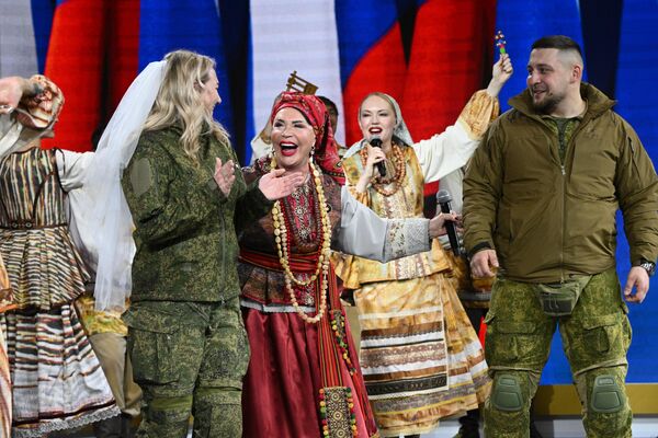 Торжественная свадебная церемония участников СВО к годовщине начала специальной военной операции Торжественная свадебная церемония участников СВО к годовщине начала специальной военной операции