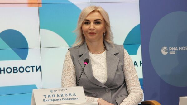 Директор ГКУ РК Центр оценки и мониторинга качества образования Екатерина Типакова Директор ГКУ РК Центр оценки и мониторинга качества образования Екатерина Типакова